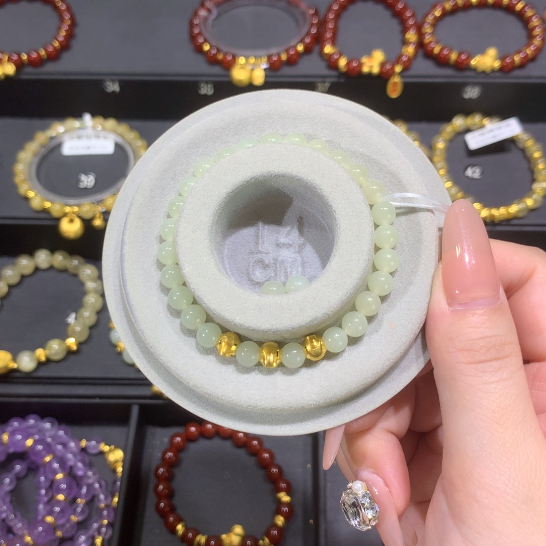 和田玉未镶嵌手链0.57卡6猫眼