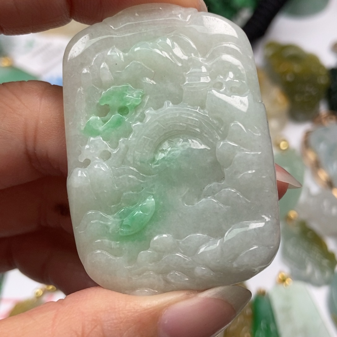 翡翠未镶嵌颈饰翡翠