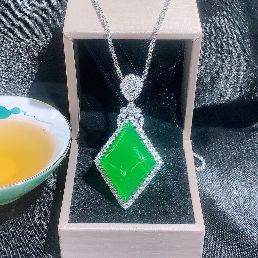 「霞姐珠宝」天然绿玉髓无事牌s925银镶嵌吊坠