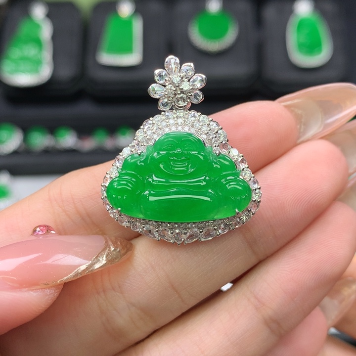 翡翠吊坠(不含链)18K金镶嵌