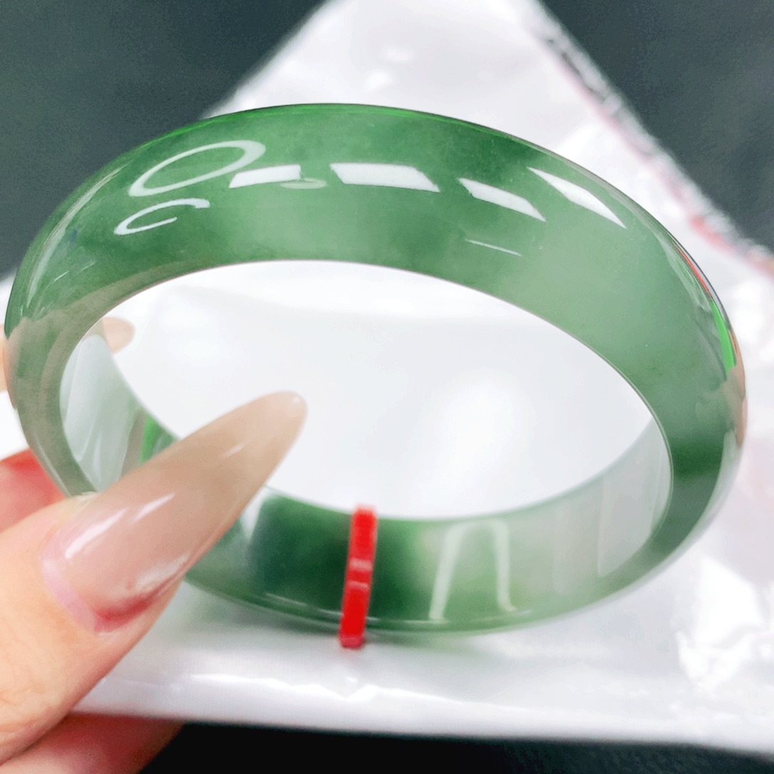 翡翠未镶嵌手镯56