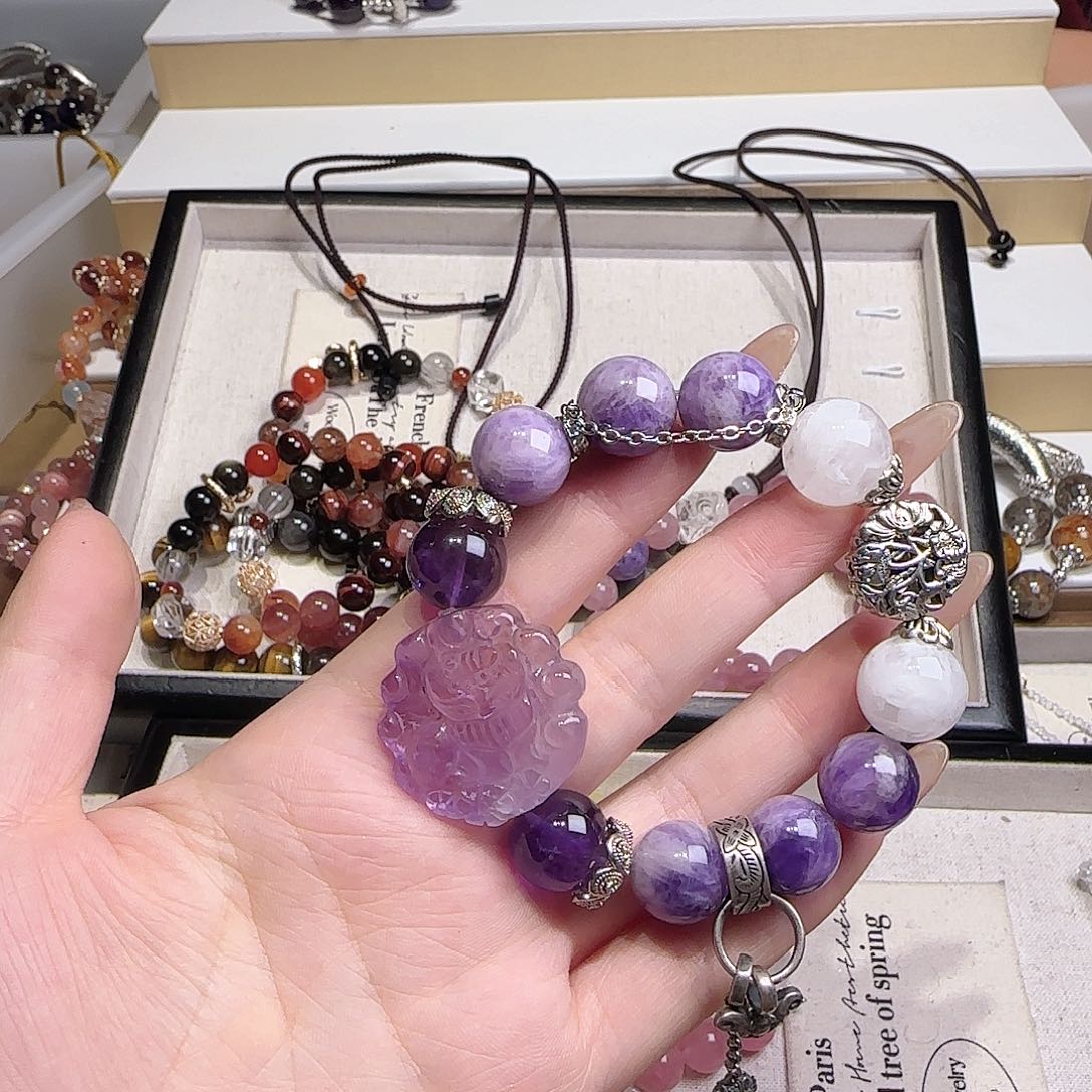 水晶手链未镶嵌五**?把