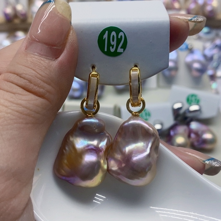 银S925镶嵌耳饰淡水珍珠