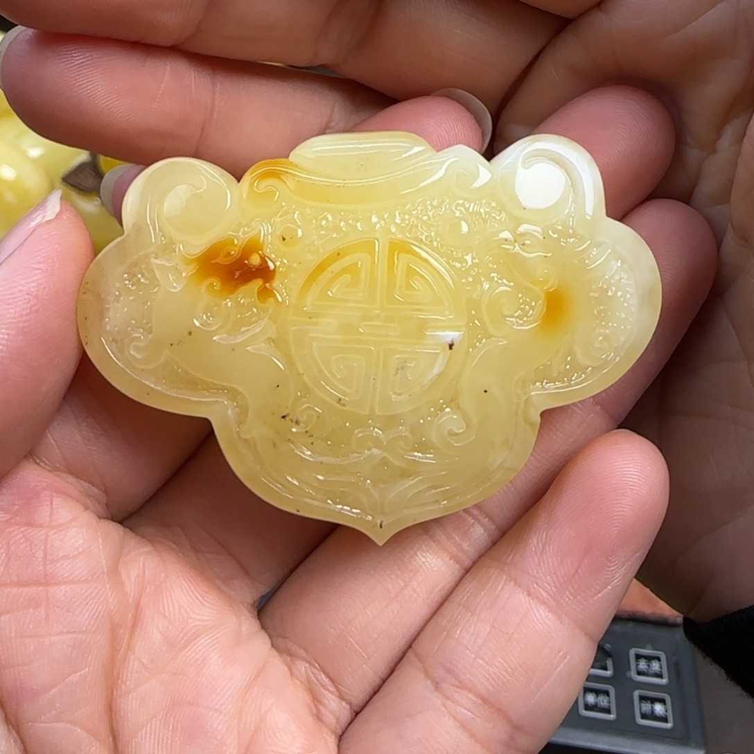蜜蜡未镶嵌珠宝奇石微瑕