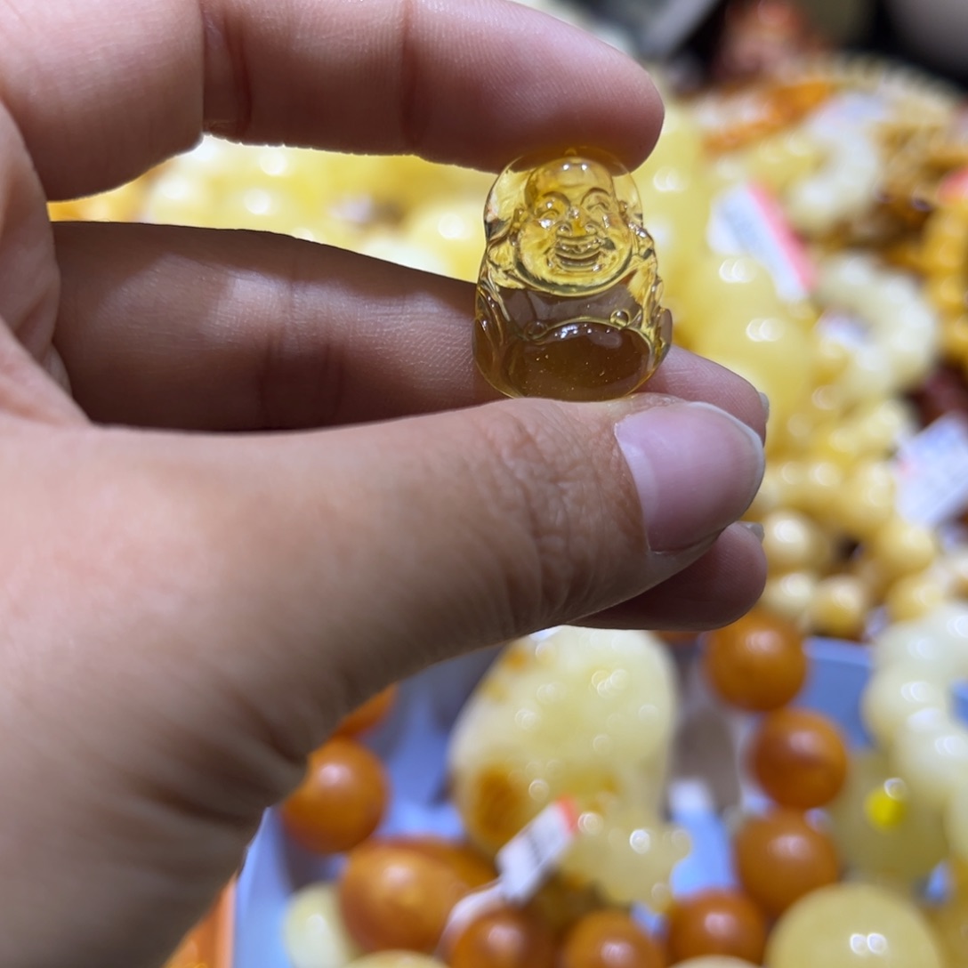 琥珀珠宝奇石未镶嵌