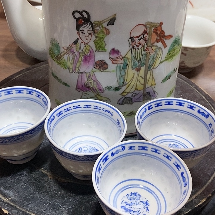 摆件陶瓷工艺美术品的东西