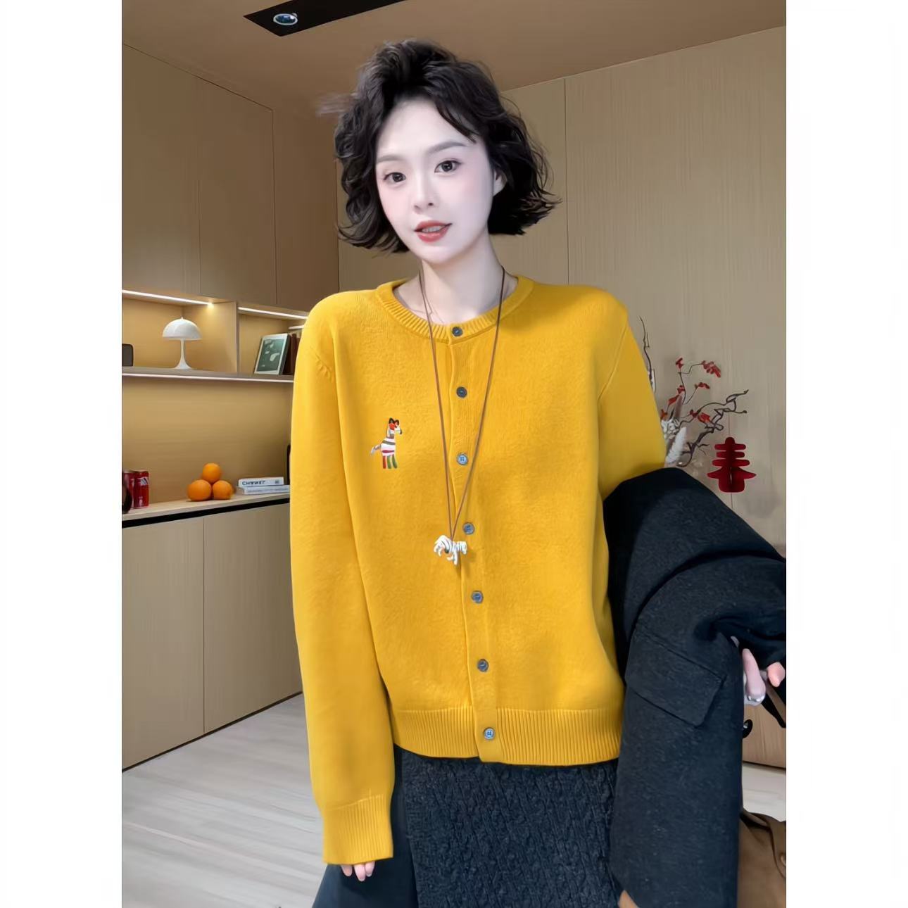 欧尼私服【刺绣小马针织开衫】2026早春新款纯色百搭针织衫2601D47