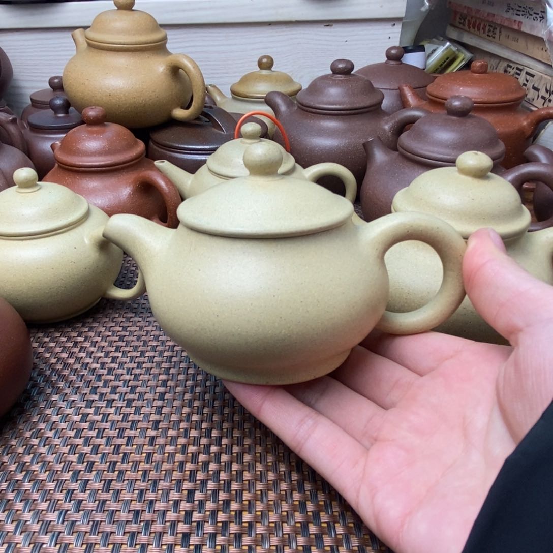 紫砂茶壶乌**拉微瑕本绿