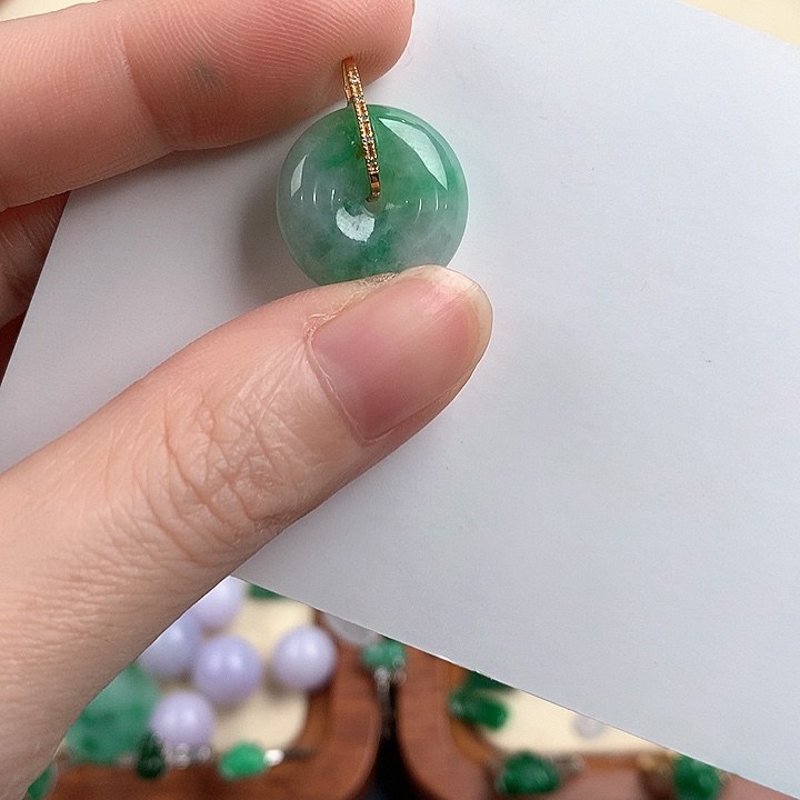 颈饰18K金镶嵌翡翠8522578889