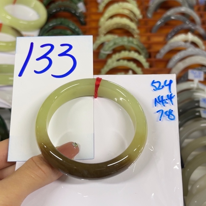 念***.和田玉未镶嵌手镯