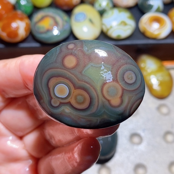 未镶嵌玛瑙/玉髓珠宝半成品84
