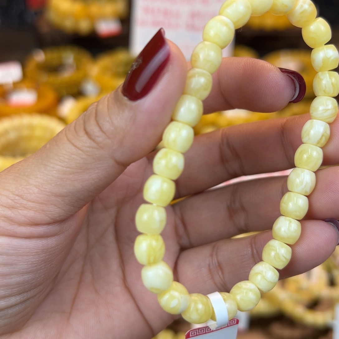 琥珀裸石未镶嵌hhhhhhbhhhbn