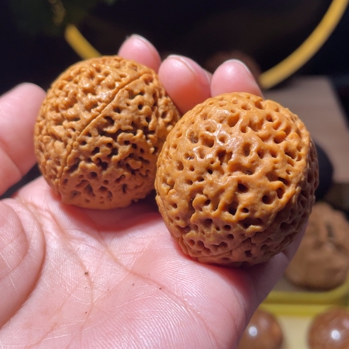 桃核把件四五五瓣金刚菩提