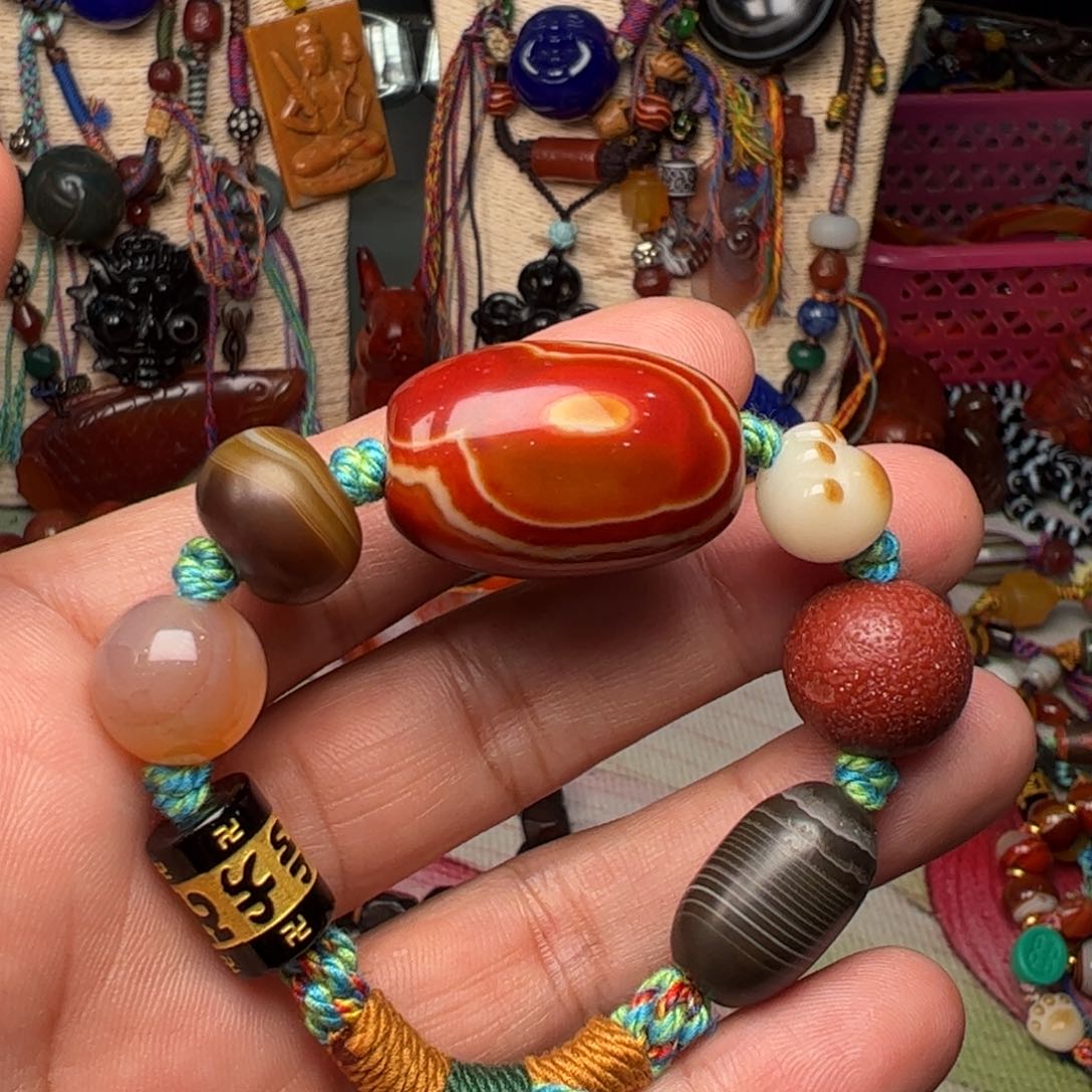 玛瑙/玉髓颈饰未镶嵌