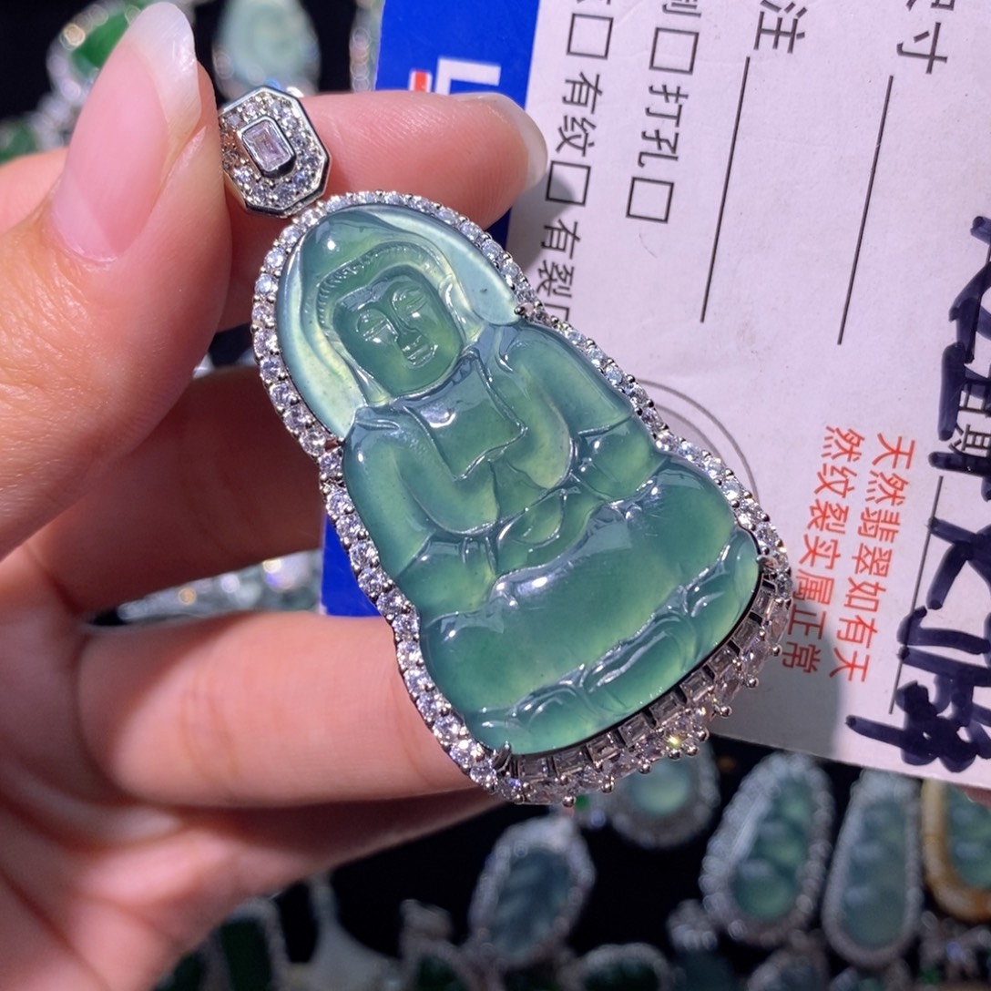 翡翠未镶嵌颈饰天然