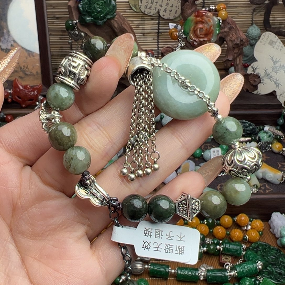 未镶嵌手链翡翠吊坠