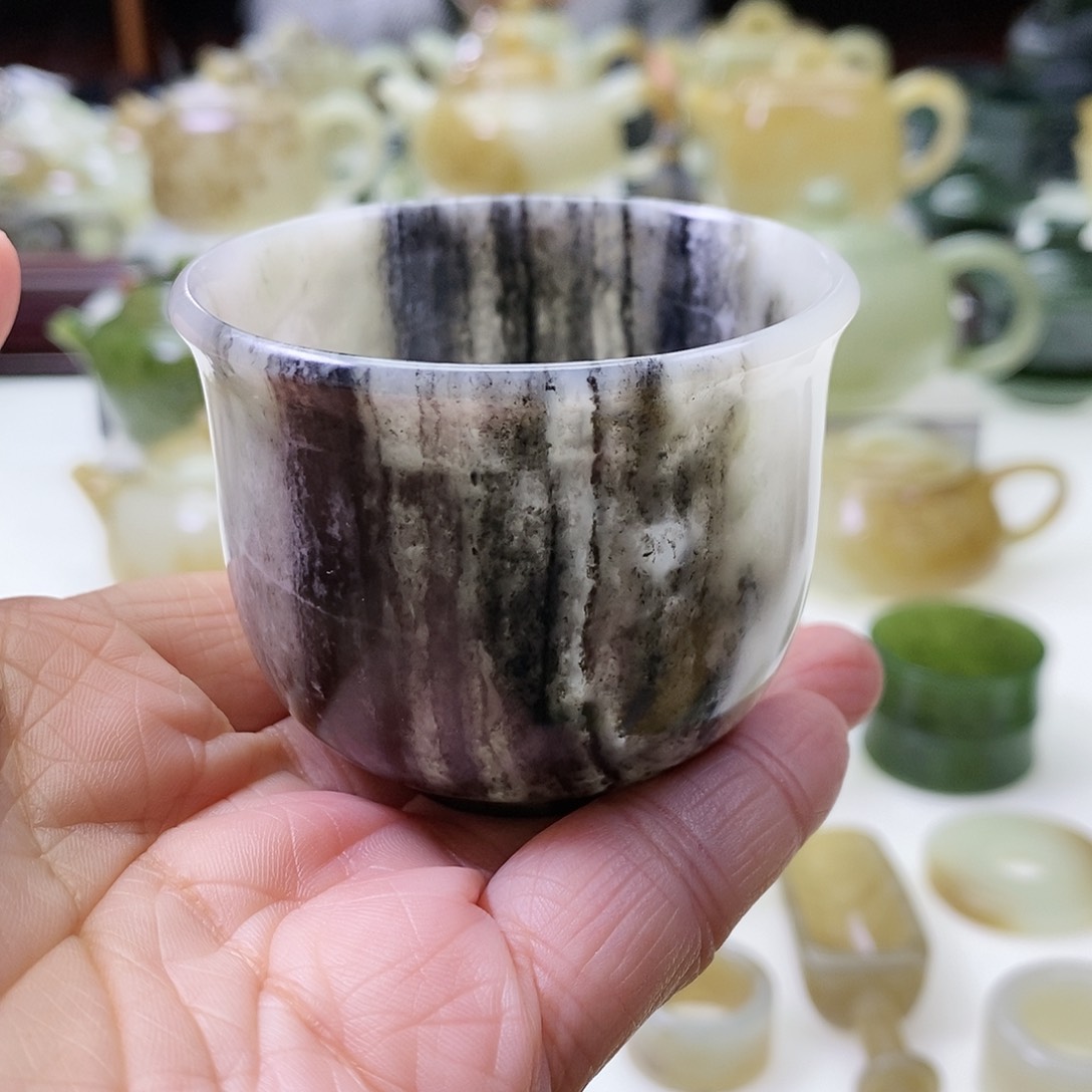 和田玉茶杯未镶嵌
