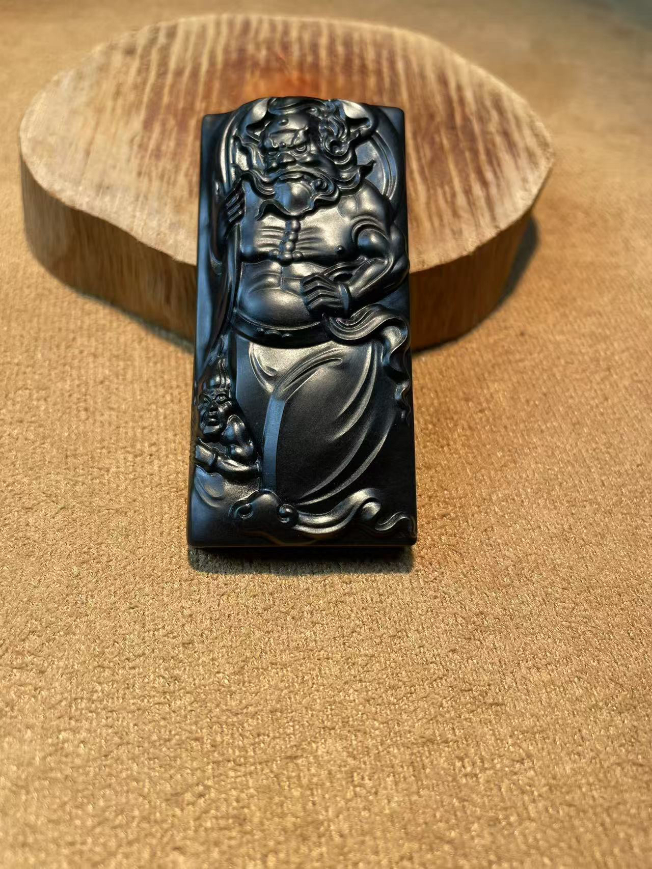 和田玉墨玉钟馗吊坠