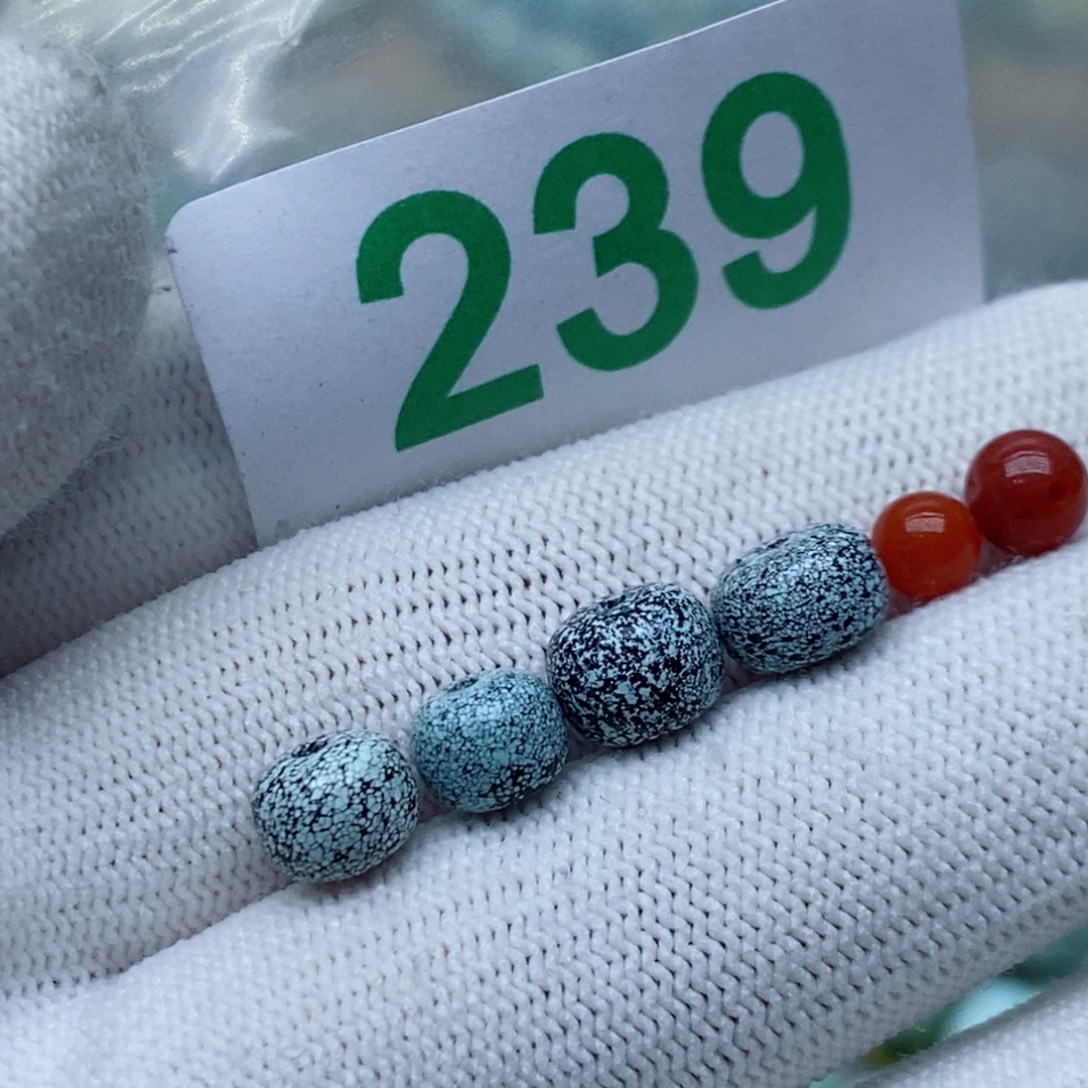 南红玛瑙未镶嵌珠宝奇石