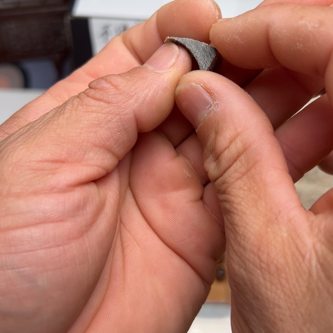 树脂只买单纯的吊坠，没带链子，属的性质。1