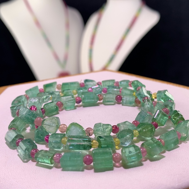 双色碧玺手链未镶嵌