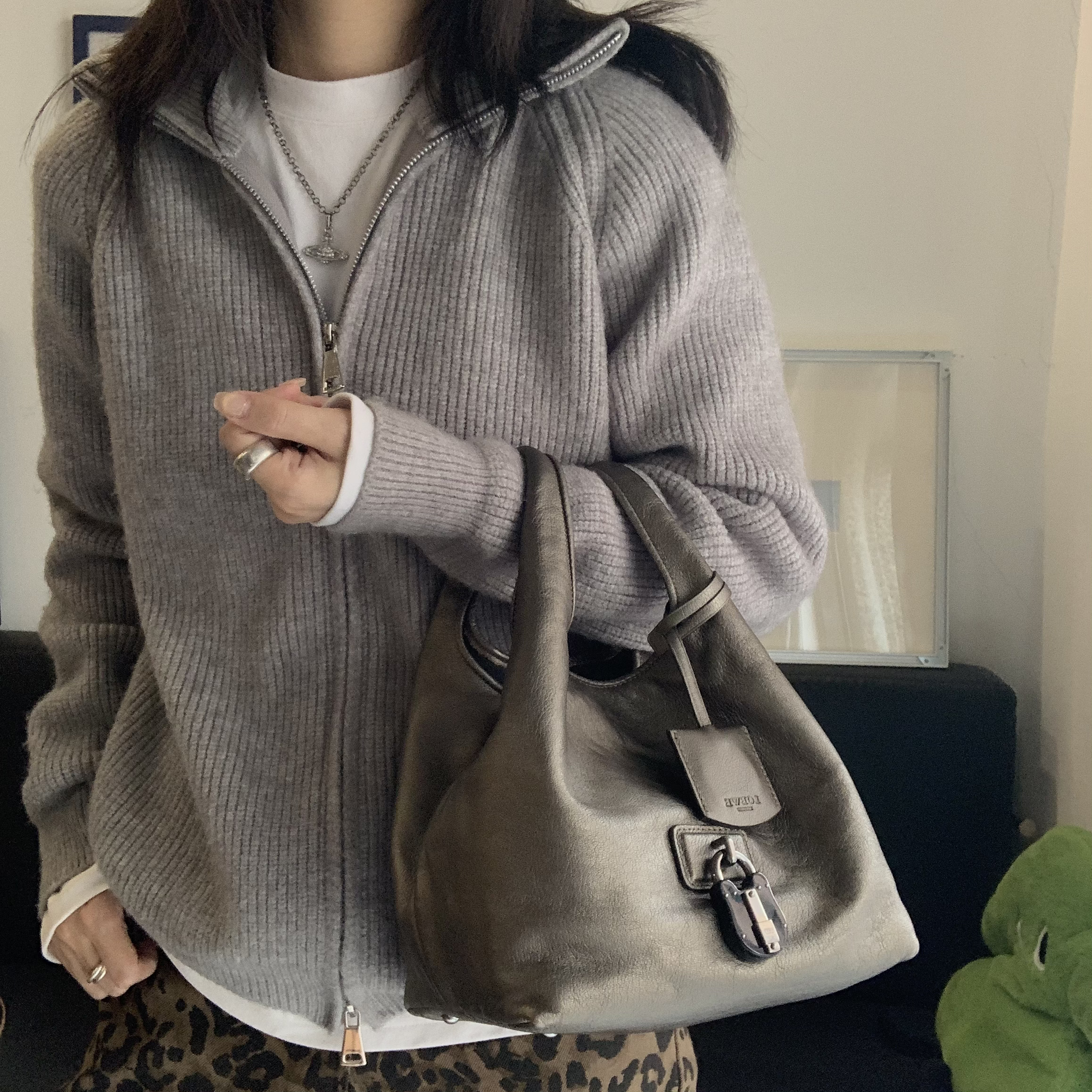 95新 LOEWE/罗意威 7 金属色小号锁头菜篮子