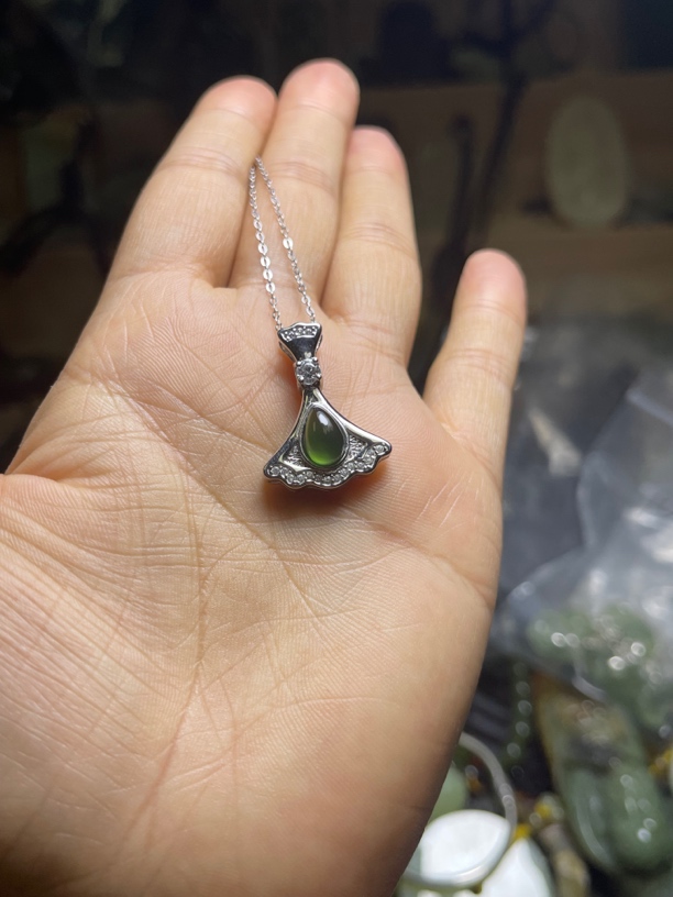 帝绿吊坠新品福利