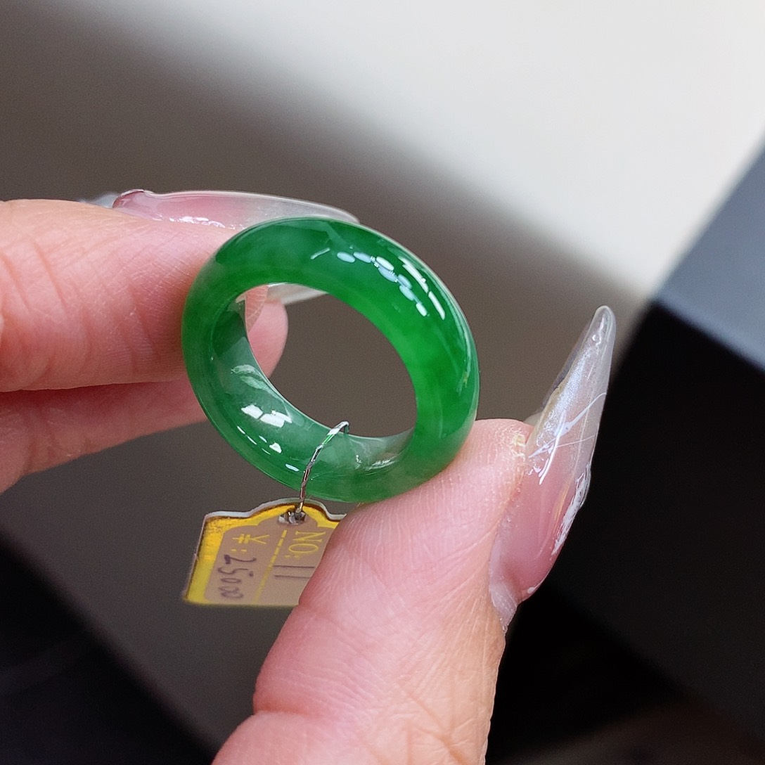 翡翠戒指未镶嵌11号
