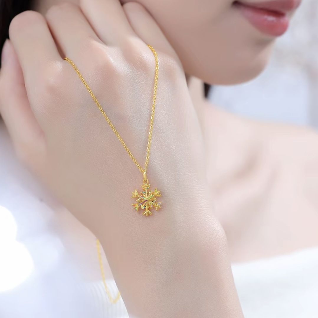 Chow Tai Seng/周大生足金雪花六芒星爆闪挂坠节日送女友（赠链）