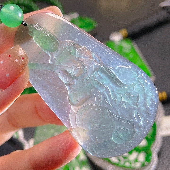 翡翠颈饰未镶嵌36，