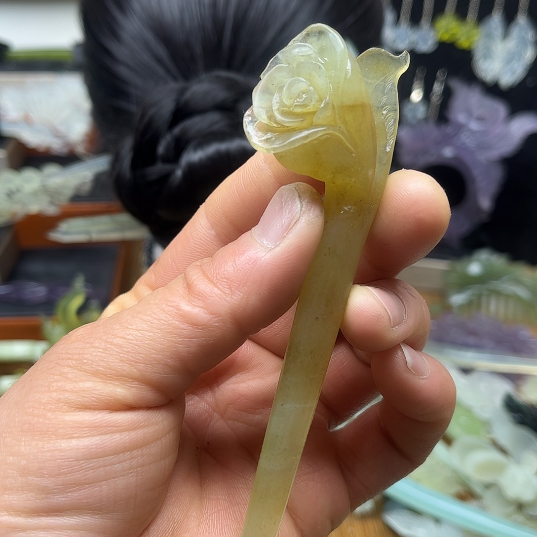 蛇纹石玉未镶嵌岫玉