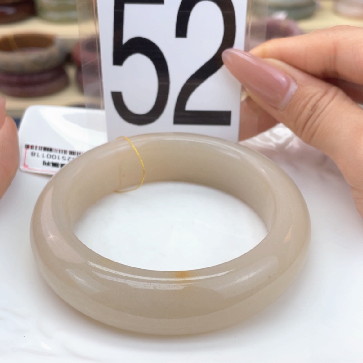 【闪购商品】石英质玉手镯未镶嵌