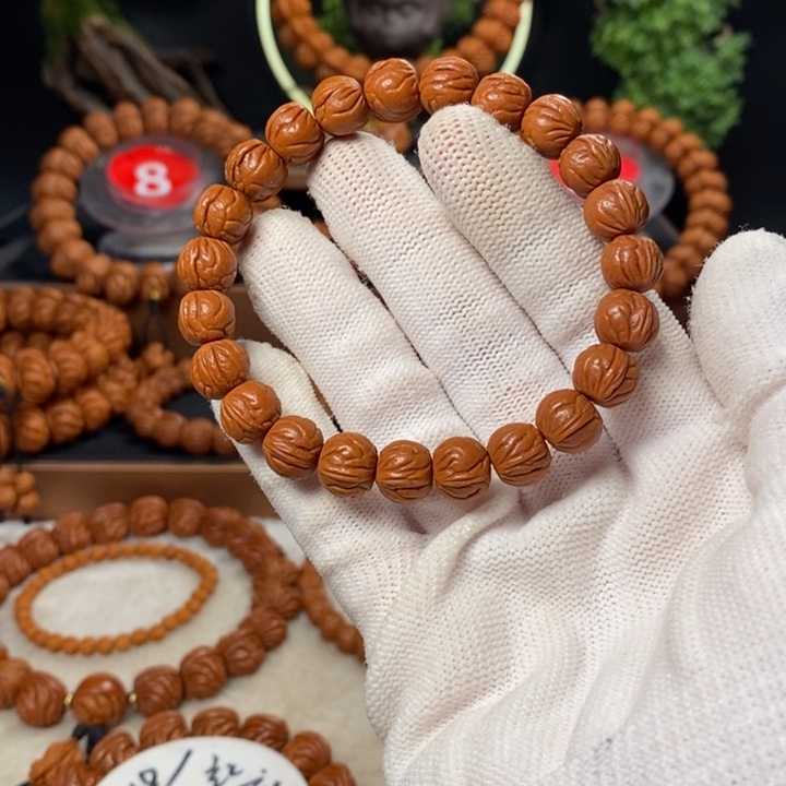 桃核吊坠装****来秦岭龙纹