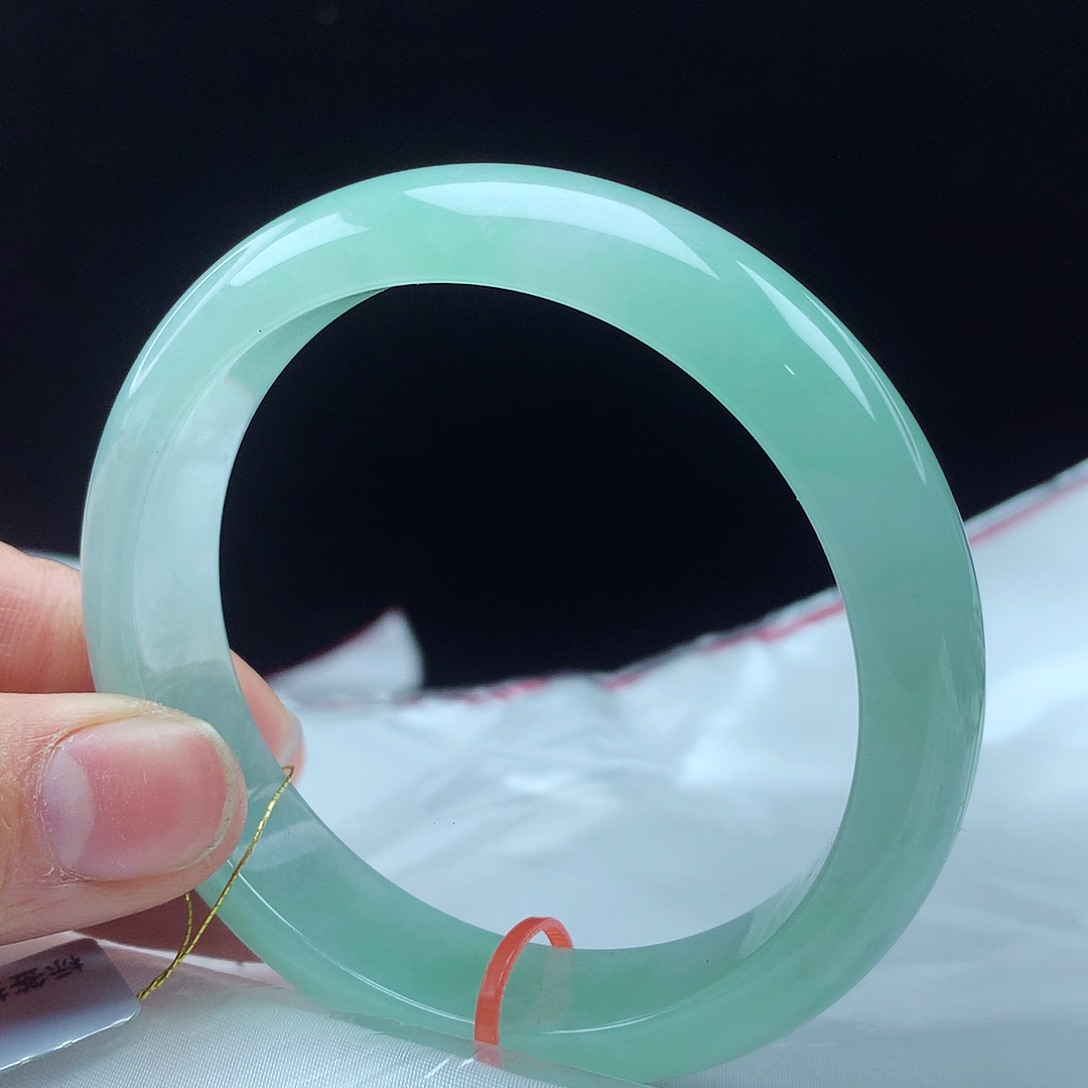 翡翠手镯未镶嵌?***意58圈3253