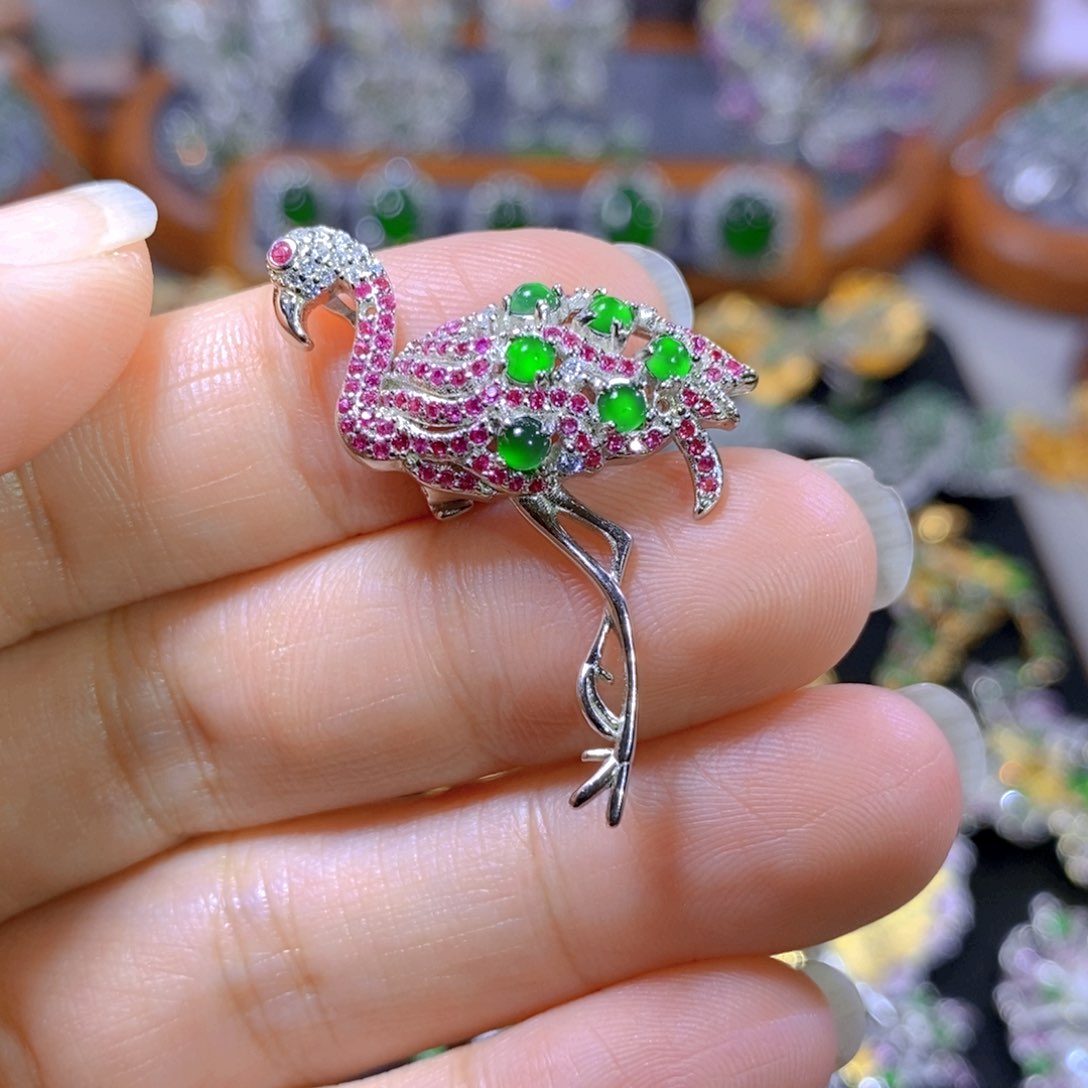 翡翠颈饰银S925镶嵌天然翡翠