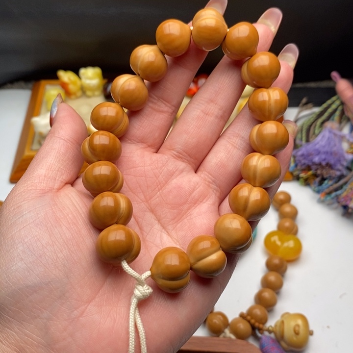 猴头核桃吊坠屁桃