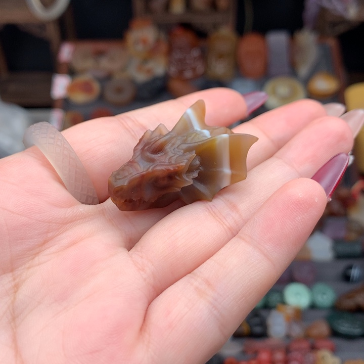 玛瑙/玉髓颈饰未镶嵌情****心