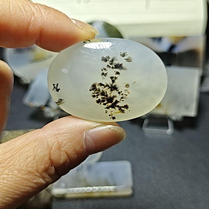 玛瑙/玉髓未镶嵌珠宝奇石