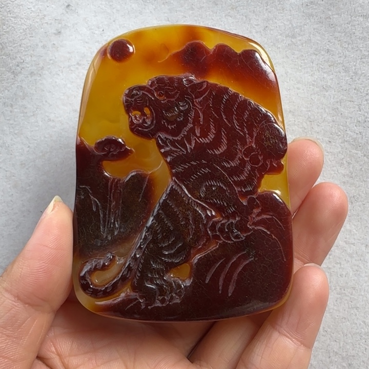 蜜蜡珠宝奇石未镶嵌