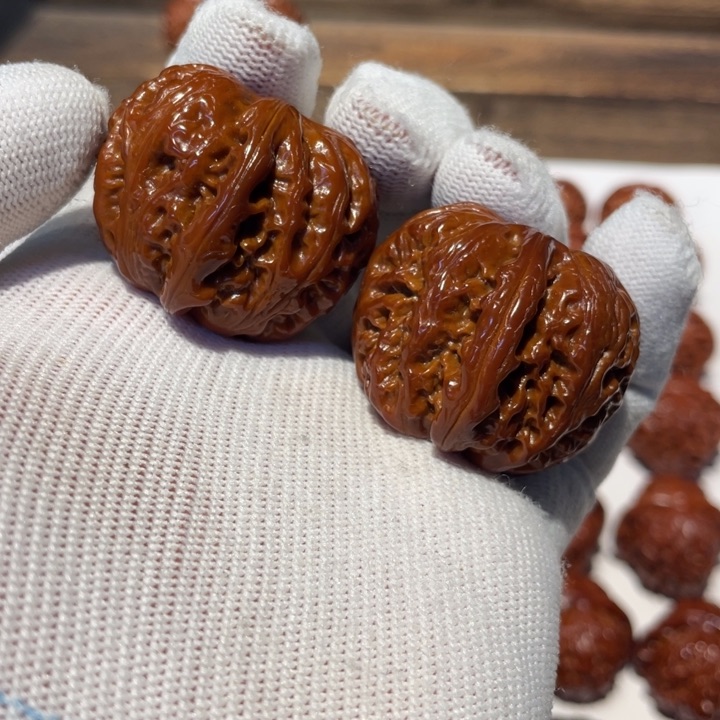 文玩核桃吊坠不****A元宝368.04.38