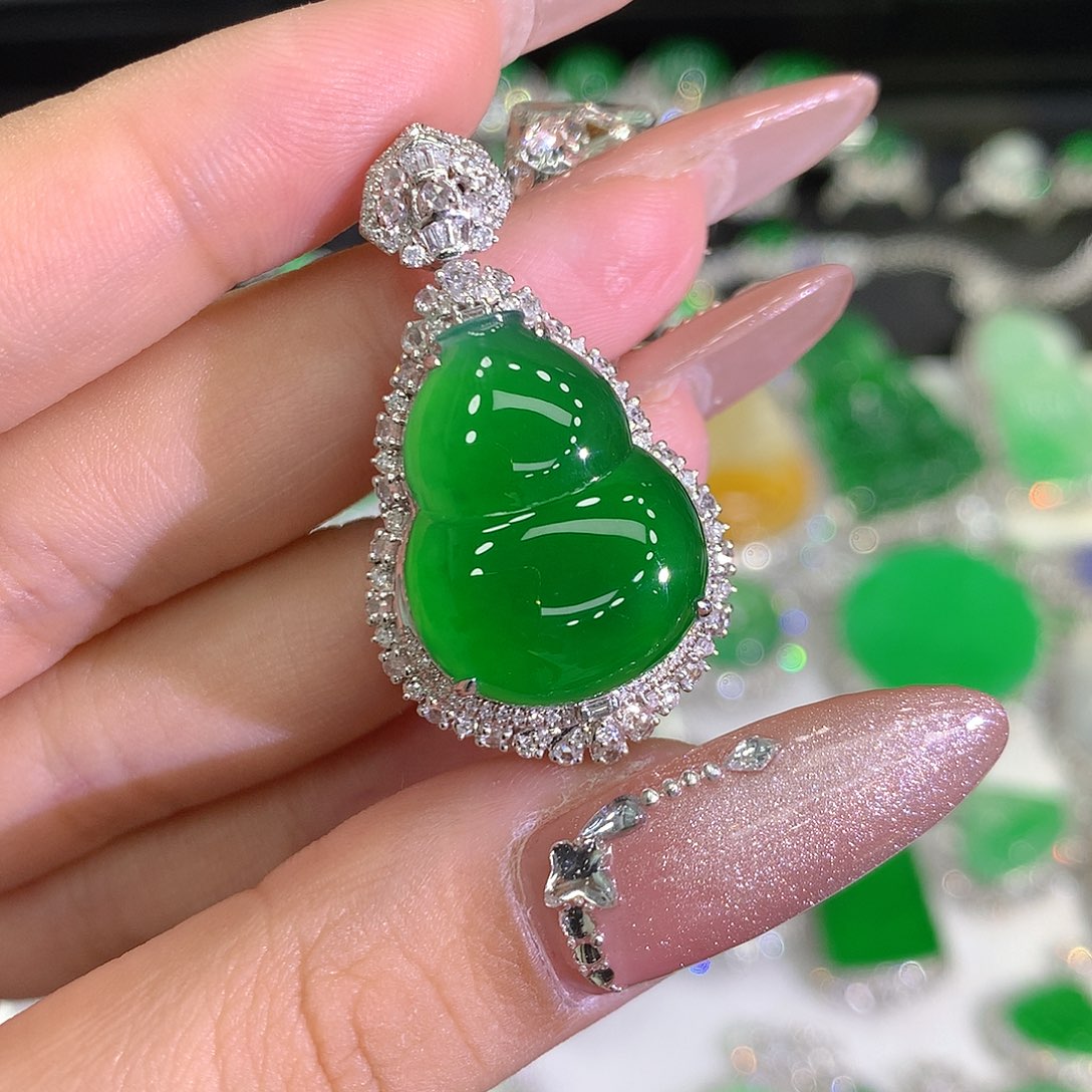 翡翠颈饰18K金镶嵌1111111