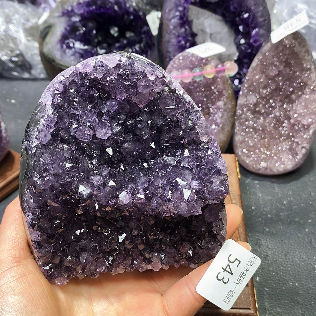 水晶大型摆件（非配饰）未镶嵌