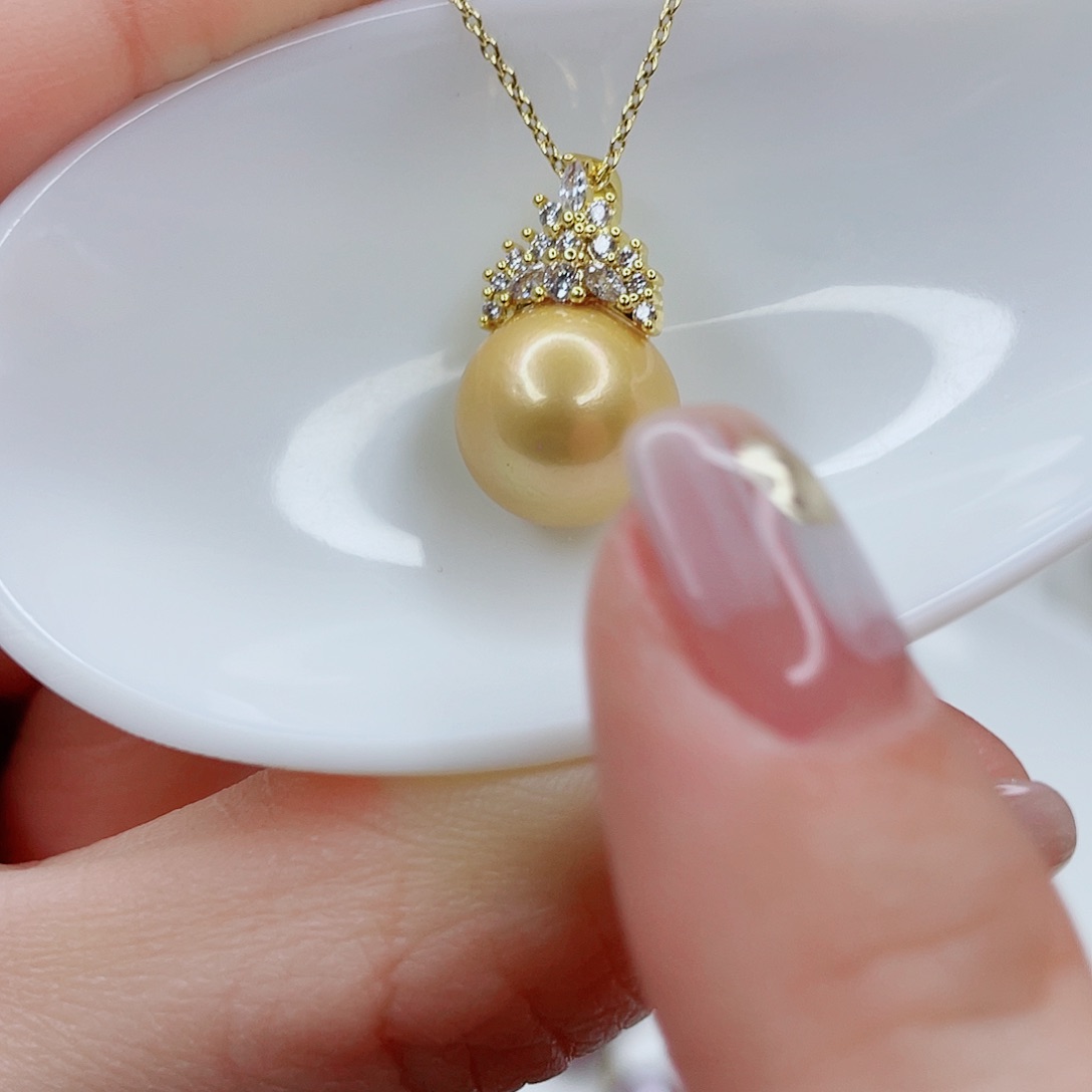 淡水珍珠吊坠(赠链)未镶嵌