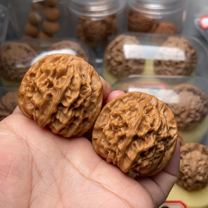 文玩核桃把件天地