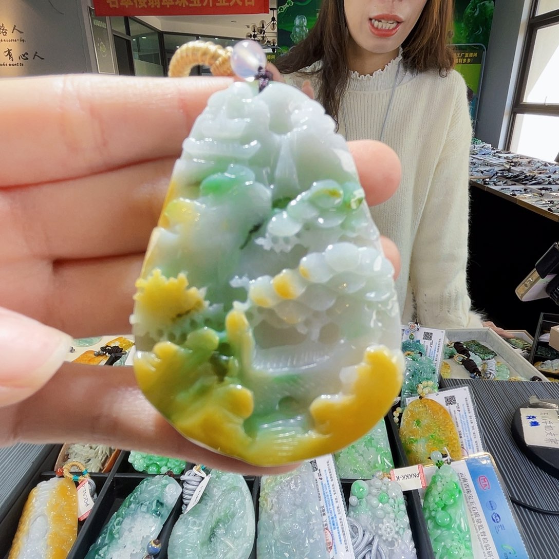 颈饰未镶嵌翡翠翡翠