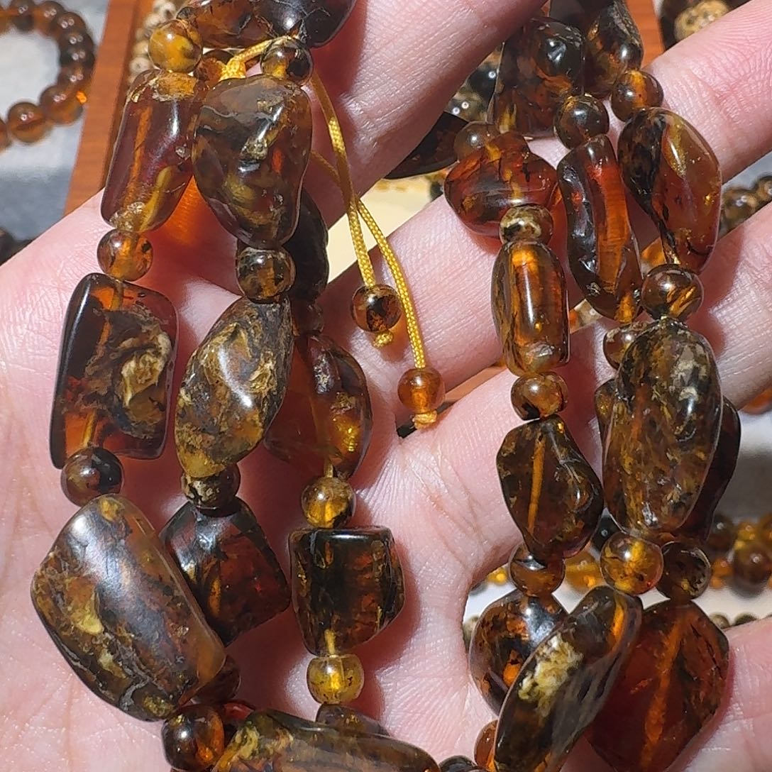 未镶嵌琥珀裸石抚顺琥珀随行蜡花项链