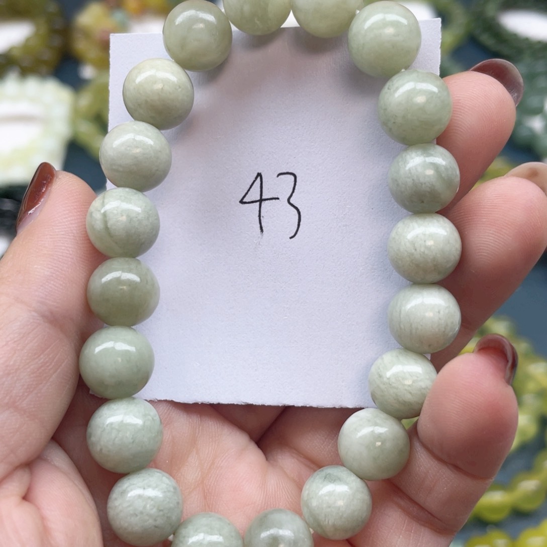 未镶嵌蛇纹石玉手链