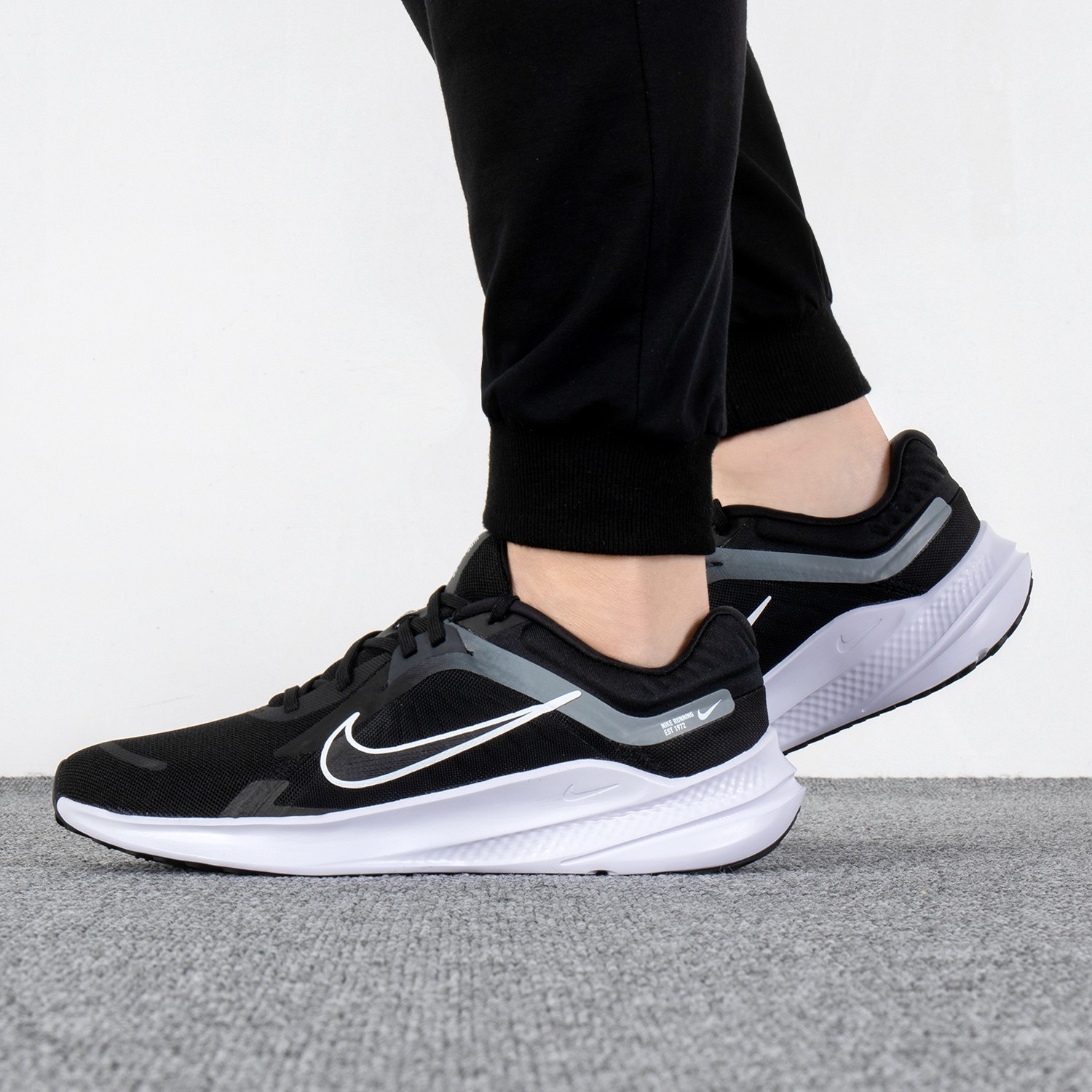 NIKE耐克男鞋跑步鞋鞋子夏季男款减震透气运动鞋网面休闲鞋DD0204