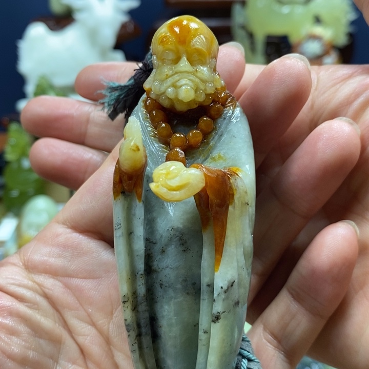 未镶嵌蛇纹石玉珠宝奇石