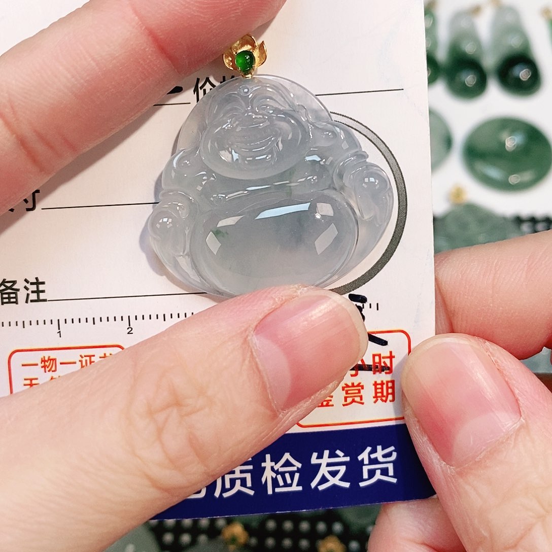 翡翠颈饰18K金镶嵌吊坠